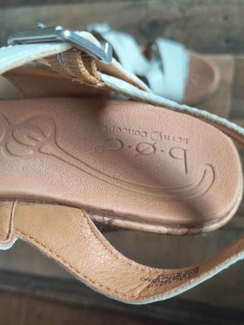 b.o.c. Cream White Faux Leather Cork Wedge Sandals Sz 7 Women